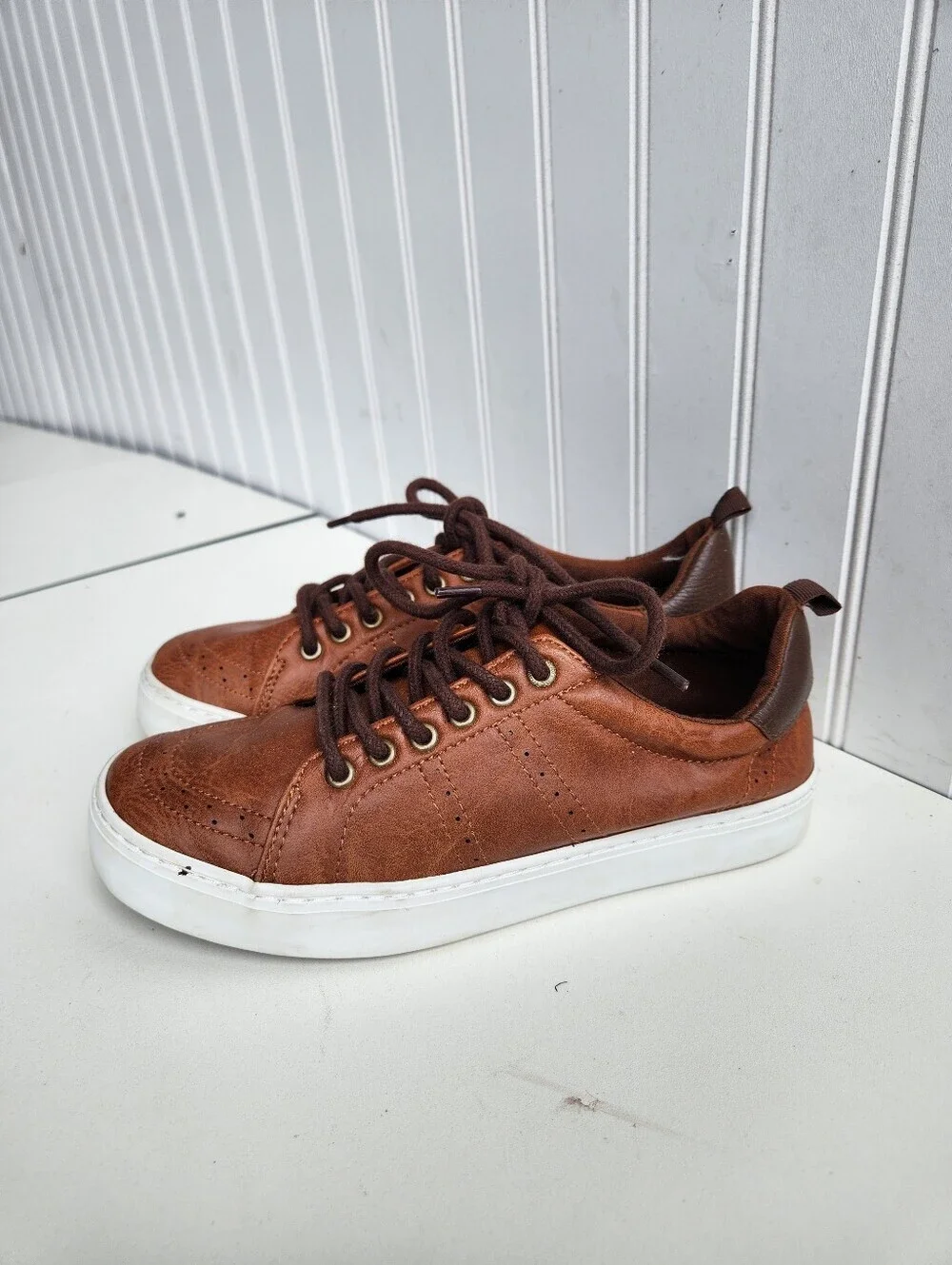 Old Navy Youth  Brown Casual Sneakers Shoes Sz 5